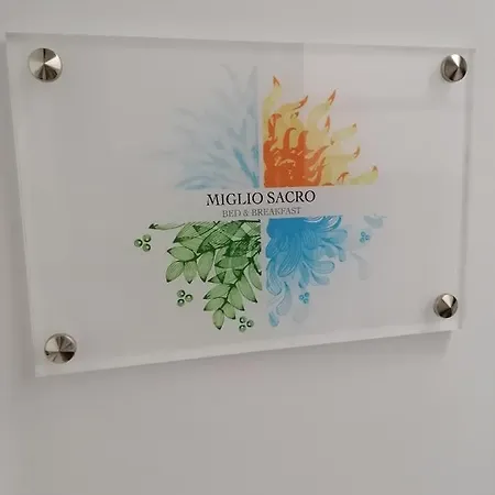 Miglio Sacro לינה וארוחת בוקר 3*